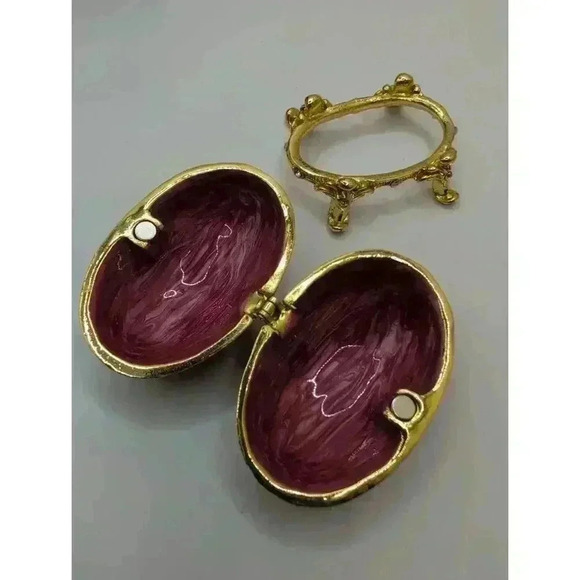 Stauer Necklace, Matching Red & Gold Heart Design Collectible Egg stand EUC gift - Picture 3 of 9